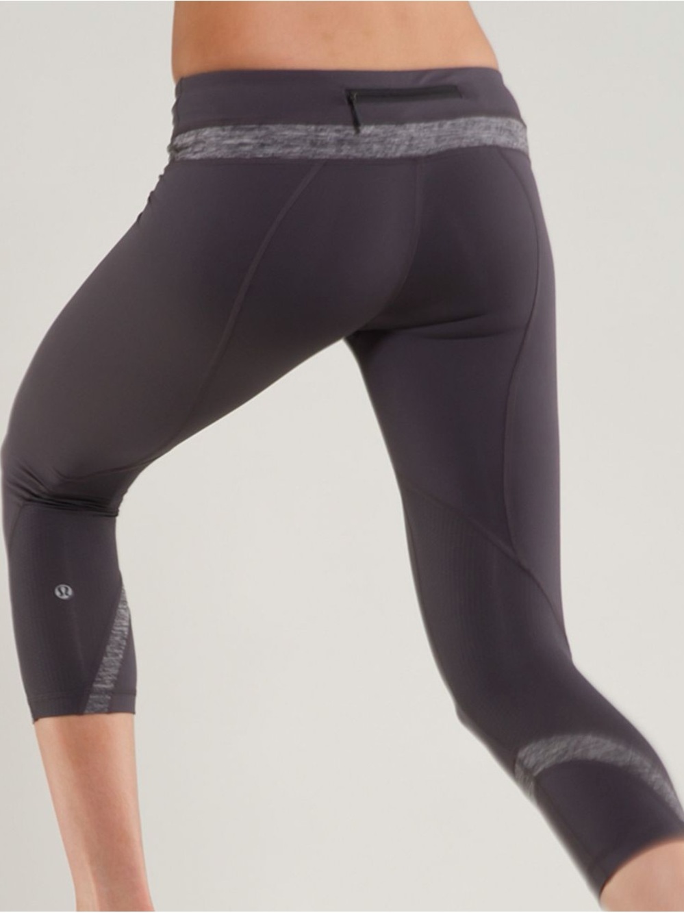Lululemon Coal/Heathered Coal Inspire Crop II 7/8 Compression Legging